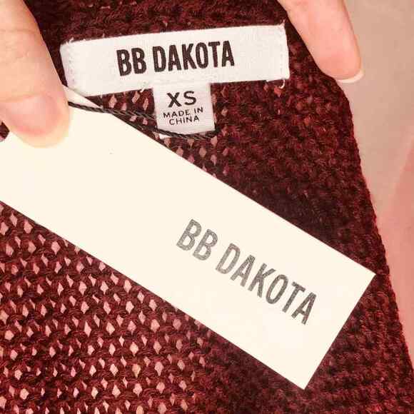 nwt BB Dakota Young Wild & Free Sweater Braid Fringe Hem Burgundy Red size XS - Picture 5 of 6